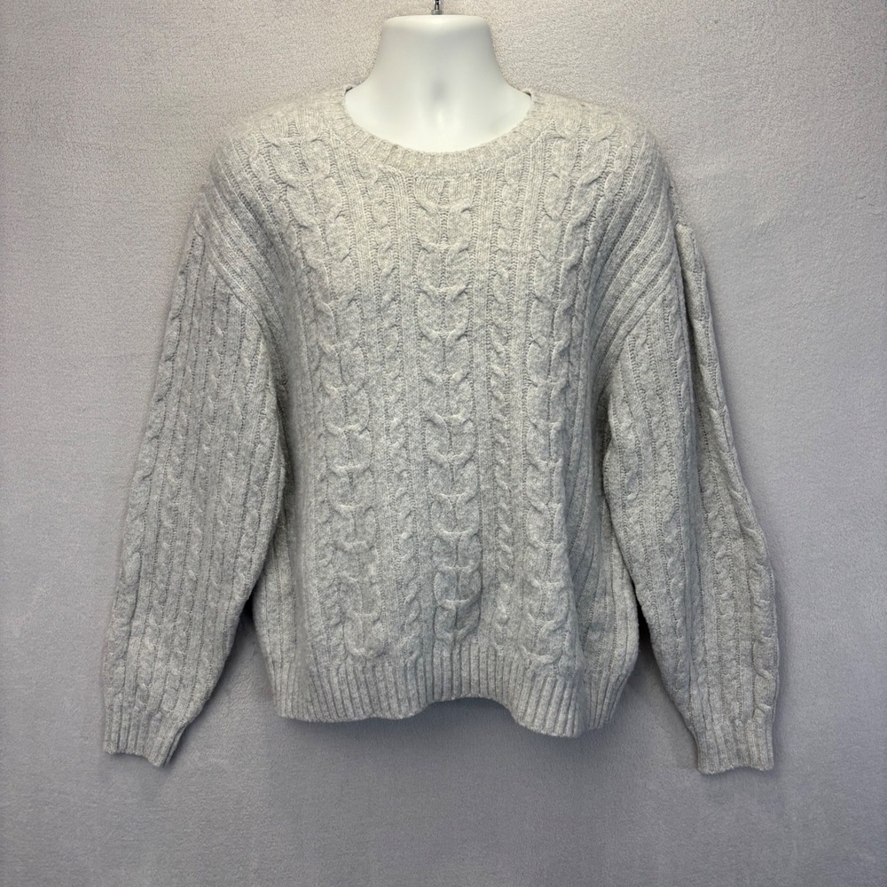 Abercrombie & Fitch Cable Knit Sweater Mens Medium Light Gray Soft Stretch Crew